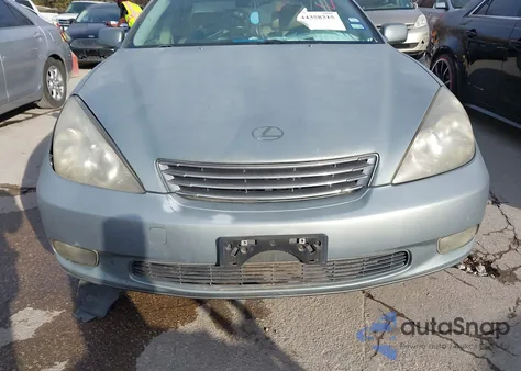 2002 Lexus Es 300 z USA, uszkodzony, nr VIN JTHBF30G920083631